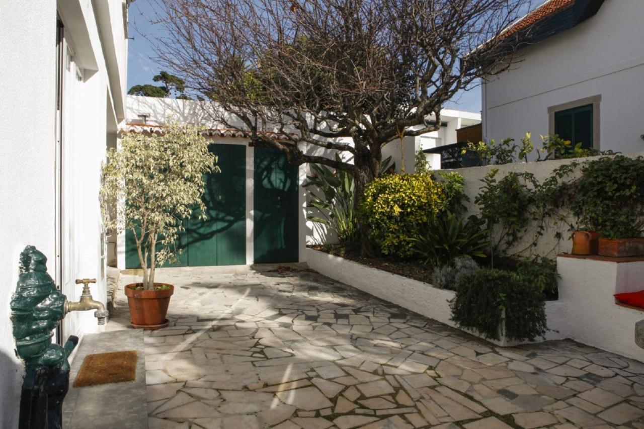 Cushy Apartment With Garden In Estoril Exterior photo